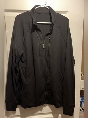 Lululemon Men’s Black Shift Jacket - XL